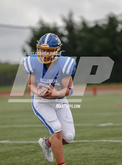 Thumbnail 3 in Bishop Hendricken @ Kellenberg Memorial photogallery.