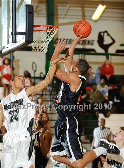 Thumbnail 2 in McIntosh vs Banneker (GA Region 5AAAA Playoffs) photogallery.