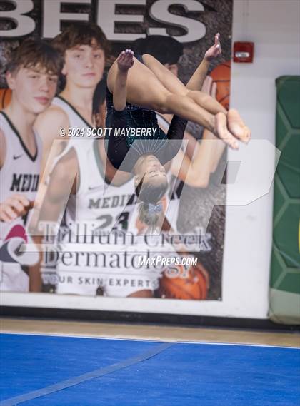 Thumbnail 2 in Greater Cleveland Conference Championship photogallery.