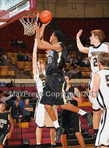 Thumbnail 2 in Liberty vs. Henrietta (Fantasy of Lights) photogallery.