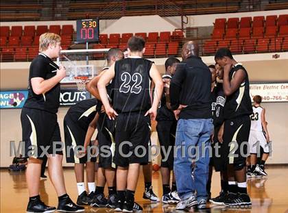 Thumbnail 3 in Liberty vs. Henrietta (Fantasy of Lights) photogallery.