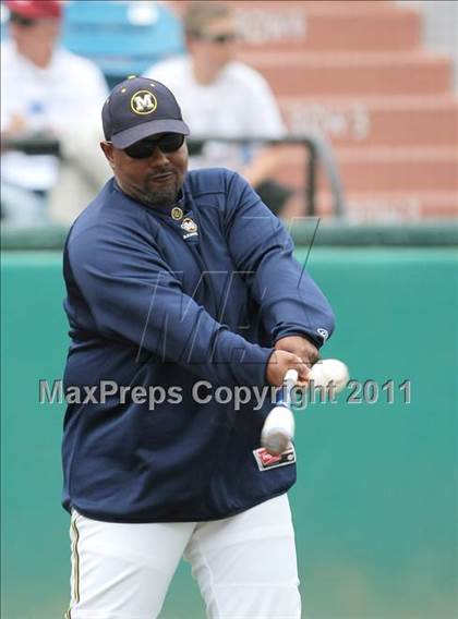 Thumbnail 3 in Menlo vs. Santa Cruz (CIF CCS D3 Final) photogallery.