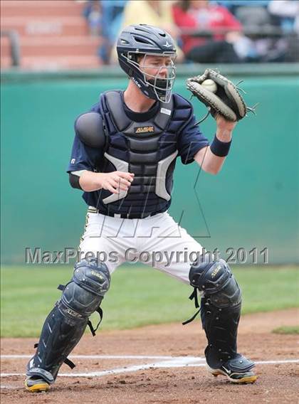 Thumbnail 1 in Menlo vs. Santa Cruz (CIF CCS D3 Final) photogallery.