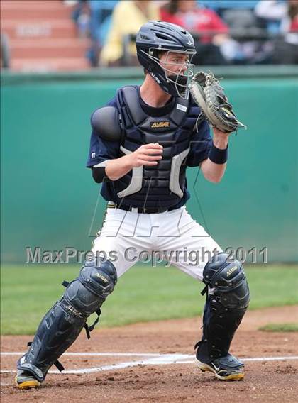 Thumbnail 2 in Menlo vs. Santa Cruz (CIF CCS D3 Final) photogallery.