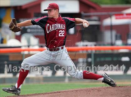 Thumbnail 1 in Menlo vs. Santa Cruz (CIF CCS D3 Final) photogallery.