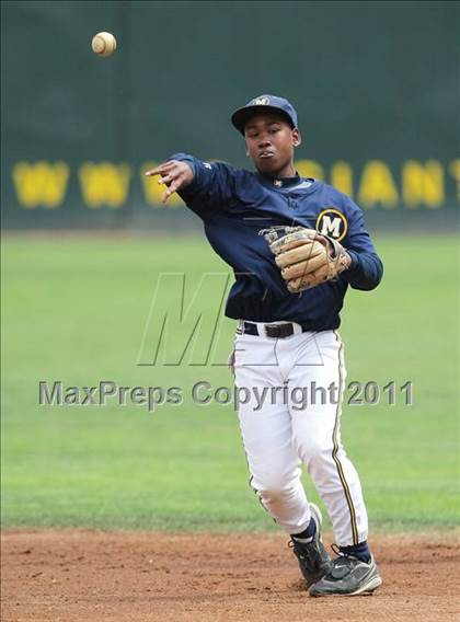 Thumbnail 1 in Menlo vs. Santa Cruz (CIF CCS D3 Final) photogallery.