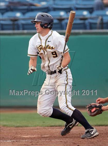 Thumbnail 3 in Menlo vs. Santa Cruz (CIF CCS D3 Final) photogallery.