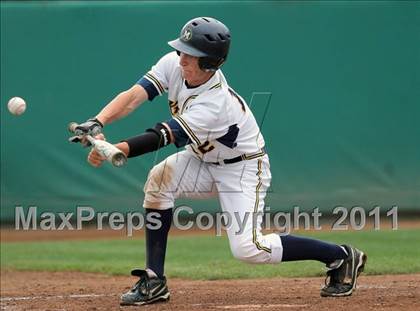 Thumbnail 2 in Menlo vs. Santa Cruz (CIF CCS D3 Final) photogallery.