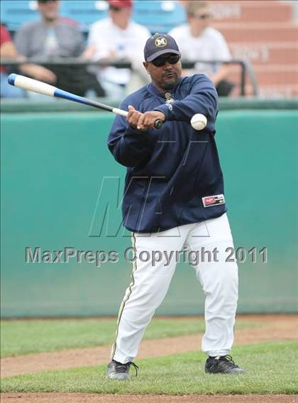 Thumbnail 2 in Menlo vs. Santa Cruz (CIF CCS D3 Final) photogallery.