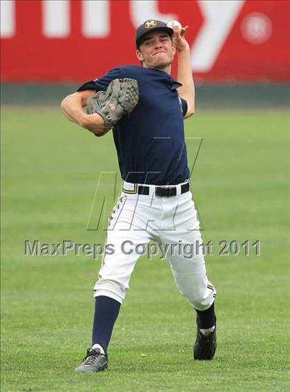 Thumbnail 2 in Menlo vs. Santa Cruz (CIF CCS D3 Final) photogallery.