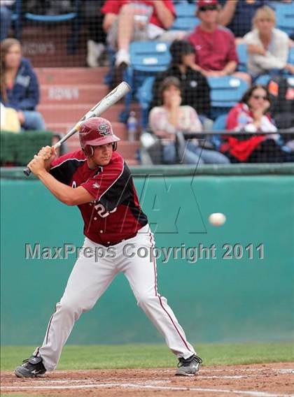Thumbnail 2 in Menlo vs. Santa Cruz (CIF CCS D3 Final) photogallery.