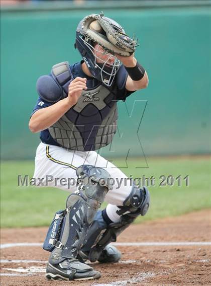 Thumbnail 3 in Menlo vs. Santa Cruz (CIF CCS D3 Final) photogallery.