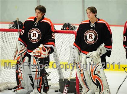 Thumbnail 3 in Ridgefield vs. St. Joseph (CIAC Division 1 Quarterfinal) photogallery.