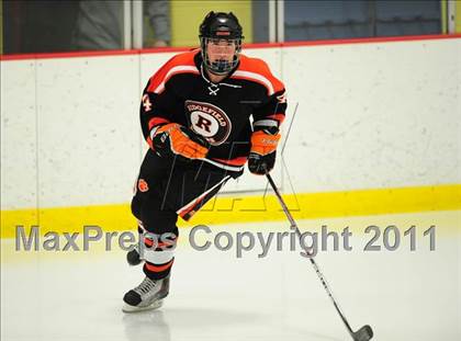 Thumbnail 3 in Ridgefield vs. St. Joseph (CIAC Division 1 Quarterfinal) photogallery.