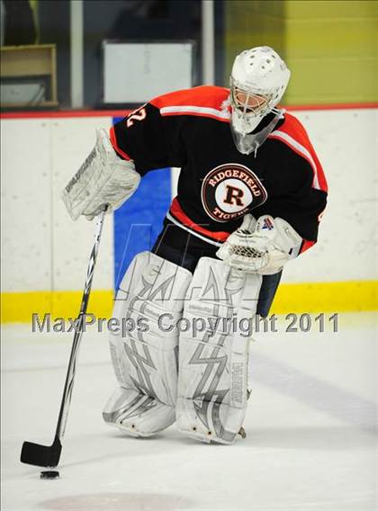 Thumbnail 2 in Ridgefield vs. St. Joseph (CIAC Division 1 Quarterfinal) photogallery.