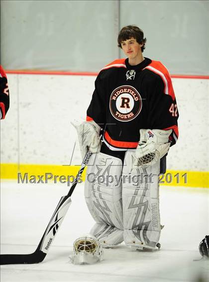 Thumbnail 1 in Ridgefield vs. St. Joseph (CIAC Division 1 Quarterfinal) photogallery.