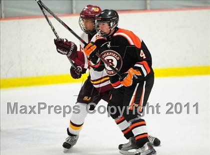 Thumbnail 3 in Ridgefield vs. St. Joseph (CIAC Division 1 Quarterfinal) photogallery.