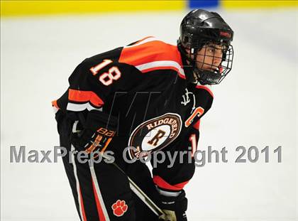 Thumbnail 3 in Ridgefield vs. St. Joseph (CIAC Division 1 Quarterfinal) photogallery.