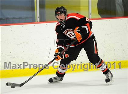 Thumbnail 3 in Ridgefield vs. St. Joseph (CIAC Division 1 Quarterfinal) photogallery.
