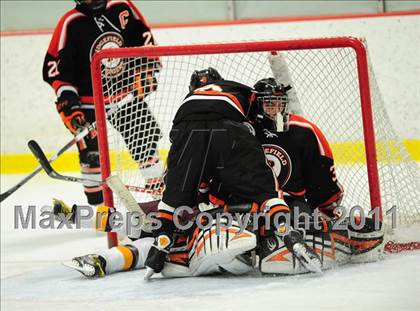 Thumbnail 2 in Ridgefield vs. St. Joseph (CIAC Division 1 Quarterfinal) photogallery.