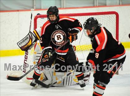 Thumbnail 2 in Ridgefield vs. St. Joseph (CIAC Division 1 Quarterfinal) photogallery.