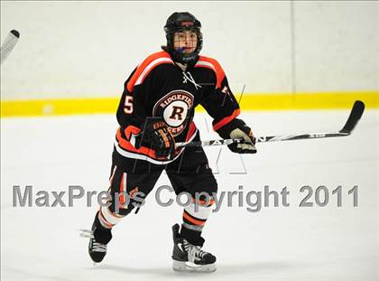 Thumbnail 2 in Ridgefield vs. St. Joseph (CIAC Division 1 Quarterfinal) photogallery.