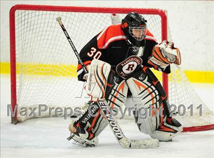 Thumbnail 2 in Ridgefield vs. St. Joseph (CIAC Division 1 Quarterfinal) photogallery.