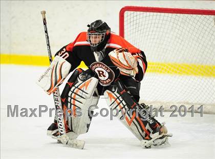 Thumbnail 2 in Ridgefield vs. St. Joseph (CIAC Division 1 Quarterfinal) photogallery.