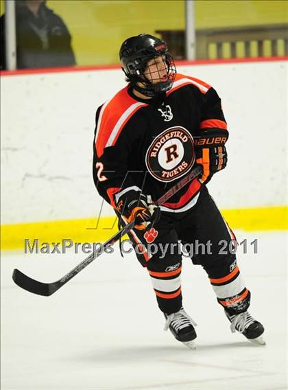 Thumbnail 2 in Ridgefield vs. St. Joseph (CIAC Division 1 Quarterfinal) photogallery.