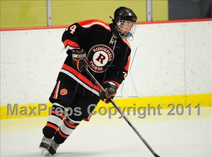 Thumbnail 3 in Ridgefield vs. St. Joseph (CIAC Division 1 Quarterfinal) photogallery.