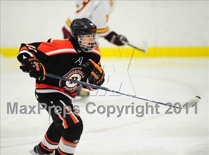 Thumbnail 3 in Ridgefield vs. St. Joseph (CIAC Division 1 Quarterfinal) photogallery.