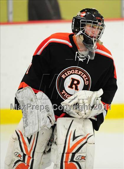 Thumbnail 3 in Ridgefield vs. St. Joseph (CIAC Division 1 Quarterfinal) photogallery.