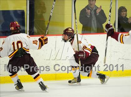 Thumbnail 3 in Ridgefield vs. St. Joseph (CIAC Division 1 Quarterfinal) photogallery.