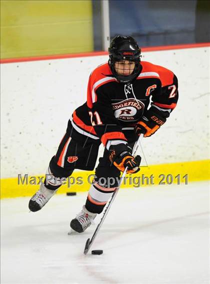 Thumbnail 3 in Ridgefield vs. St. Joseph (CIAC Division 1 Quarterfinal) photogallery.