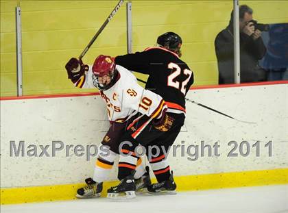 Thumbnail 1 in Ridgefield vs. St. Joseph (CIAC Division 1 Quarterfinal) photogallery.
