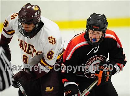 Thumbnail 1 in Ridgefield vs. St. Joseph (CIAC Division 1 Quarterfinal) photogallery.