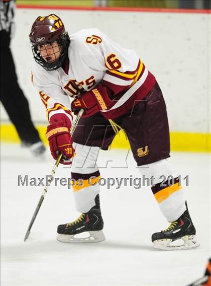 Thumbnail 3 in Ridgefield vs. St. Joseph (CIAC Division 1 Quarterfinal) photogallery.