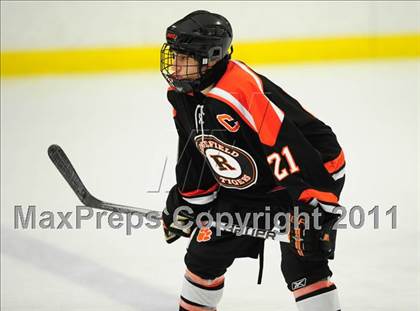 Thumbnail 2 in Ridgefield vs. St. Joseph (CIAC Division 1 Quarterfinal) photogallery.