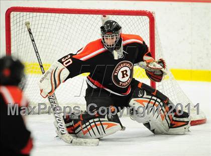 Thumbnail 3 in Ridgefield vs. St. Joseph (CIAC Division 1 Quarterfinal) photogallery.