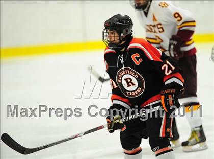 Thumbnail 3 in Ridgefield vs. St. Joseph (CIAC Division 1 Quarterfinal) photogallery.