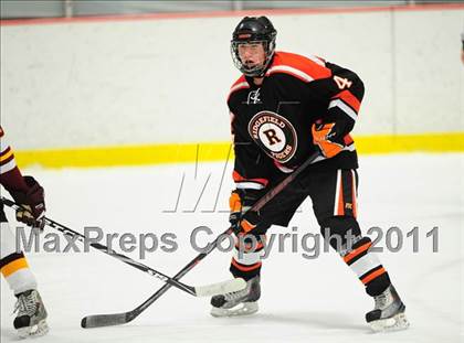 Thumbnail 3 in Ridgefield vs. St. Joseph (CIAC Division 1 Quarterfinal) photogallery.