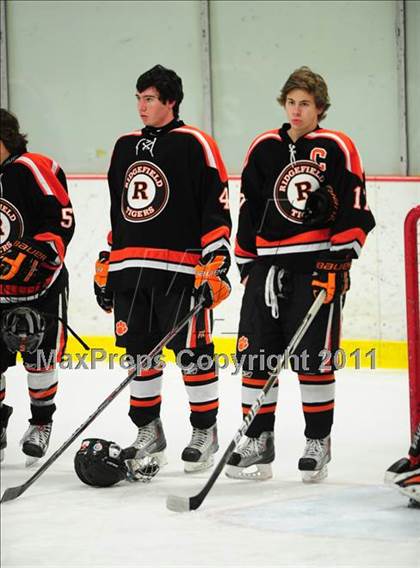 Thumbnail 3 in Ridgefield vs. St. Joseph (CIAC Division 1 Quarterfinal) photogallery.