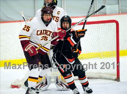 Thumbnail 2 in Ridgefield vs. St. Joseph (CIAC Division 1 Quarterfinal) photogallery.