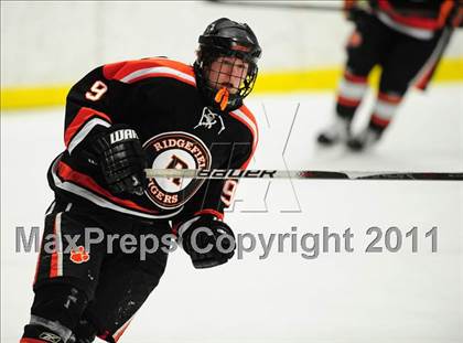 Thumbnail 3 in Ridgefield vs. St. Joseph (CIAC Division 1 Quarterfinal) photogallery.