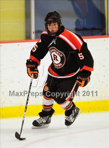 Thumbnail 2 in Ridgefield vs. St. Joseph (CIAC Division 1 Quarterfinal) photogallery.