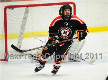 Thumbnail 2 in Ridgefield vs. St. Joseph (CIAC Division 1 Quarterfinal) photogallery.