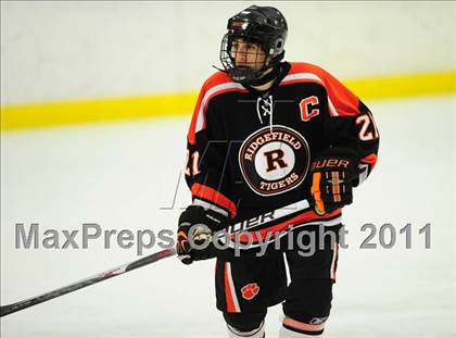 Thumbnail 2 in Ridgefield vs. St. Joseph (CIAC Division 1 Quarterfinal) photogallery.
