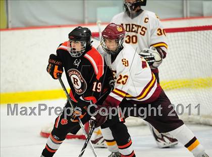 Thumbnail 3 in Ridgefield vs. St. Joseph (CIAC Division 1 Quarterfinal) photogallery.