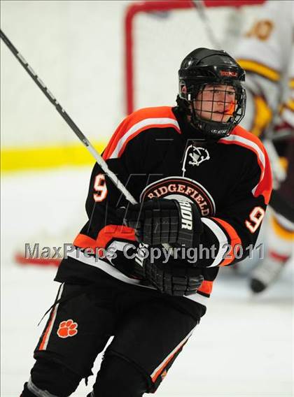 Thumbnail 1 in Ridgefield vs. St. Joseph (CIAC Division 1 Quarterfinal) photogallery.