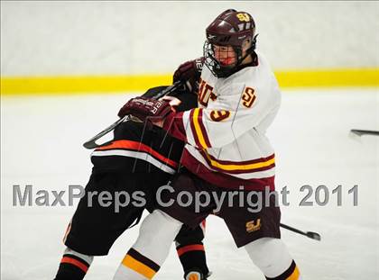 Thumbnail 1 in Ridgefield vs. St. Joseph (CIAC Division 1 Quarterfinal) photogallery.